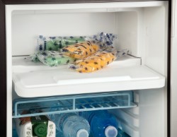 Холодильник 85л 
